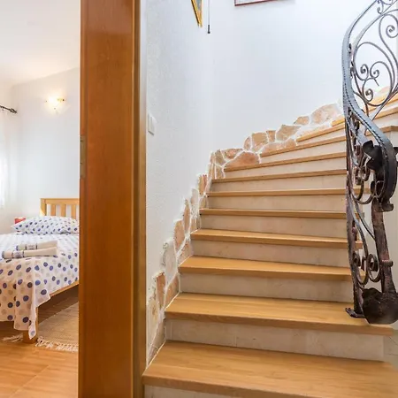 Milancic - A House For Memorable In Imotski * Gornji Prolozac