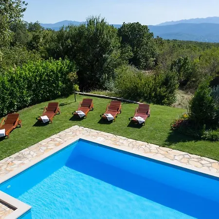 Villa Milancic - A House For Memorable In Imotski *