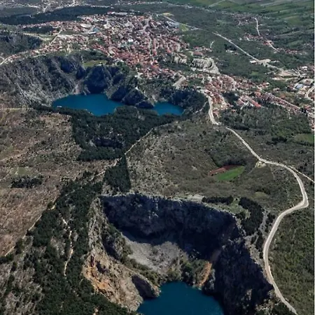 Вилла Milancic - A House For Memorable In Imotski *